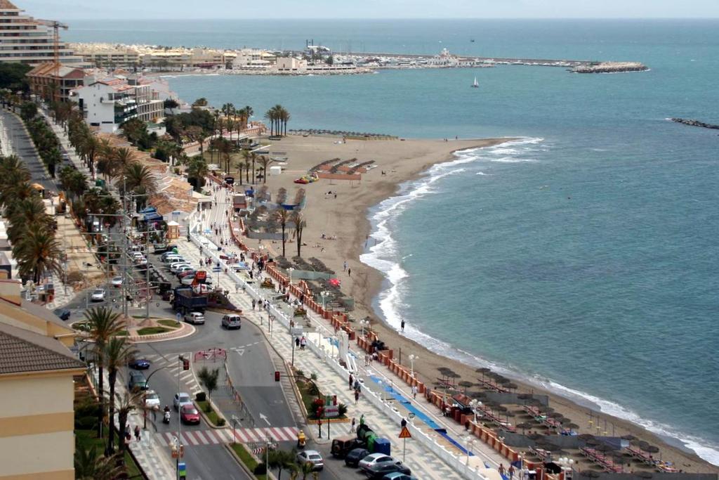 "Vive Benal Beach" Estudios Con Vistas Al Parque Acuatico Benalmádena Exteriör bild