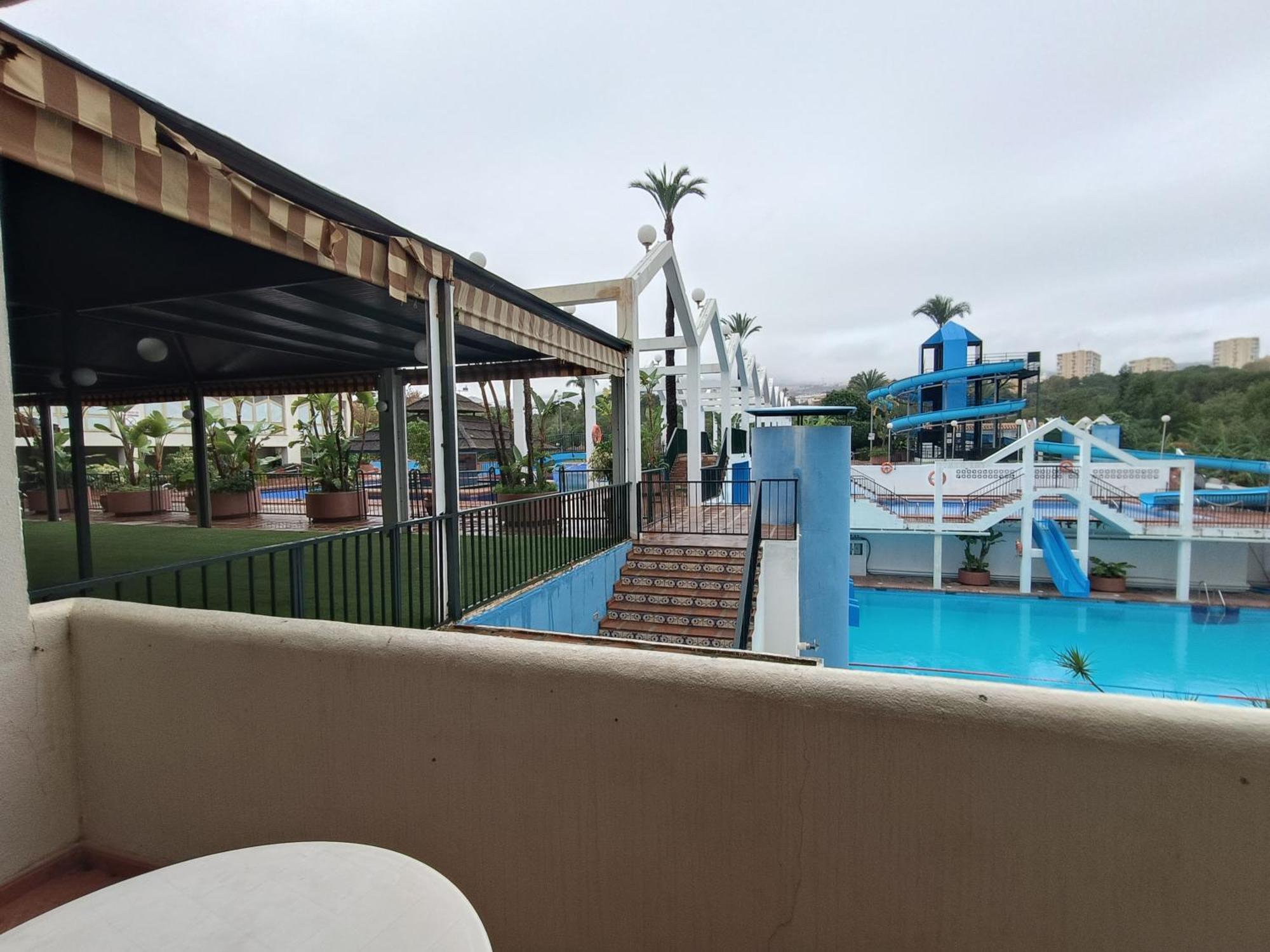 "Vive Benal Beach" Estudios Con Vistas Al Parque Acuatico Benalmádena Exteriör bild