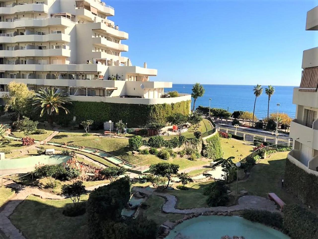 "Vive Benal Beach" Estudios Con Vistas Al Parque Acuatico Benalmádena Exteriör bild